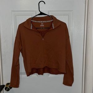 Arie cropped quarter zip